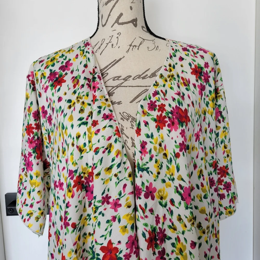 LuLaroe White Floral Fringed Boho Kimono Size‎ S